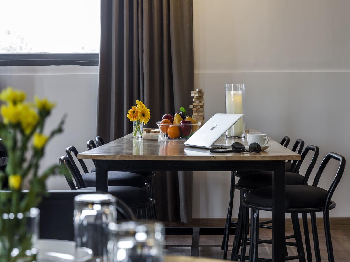 Oyo Townhouse 5 Jubilee Hills Hotell Hyderabad Exteriör bild