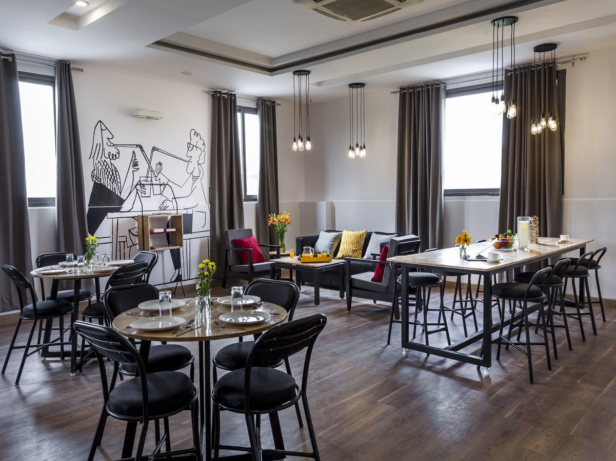 Oyo Townhouse 5 Jubilee Hills Hotell Hyderabad Exteriör bild
