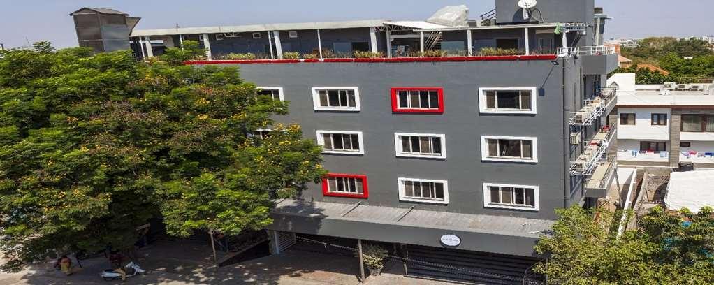 Oyo Townhouse 5 Jubilee Hills Hotell Hyderabad Exteriör bild